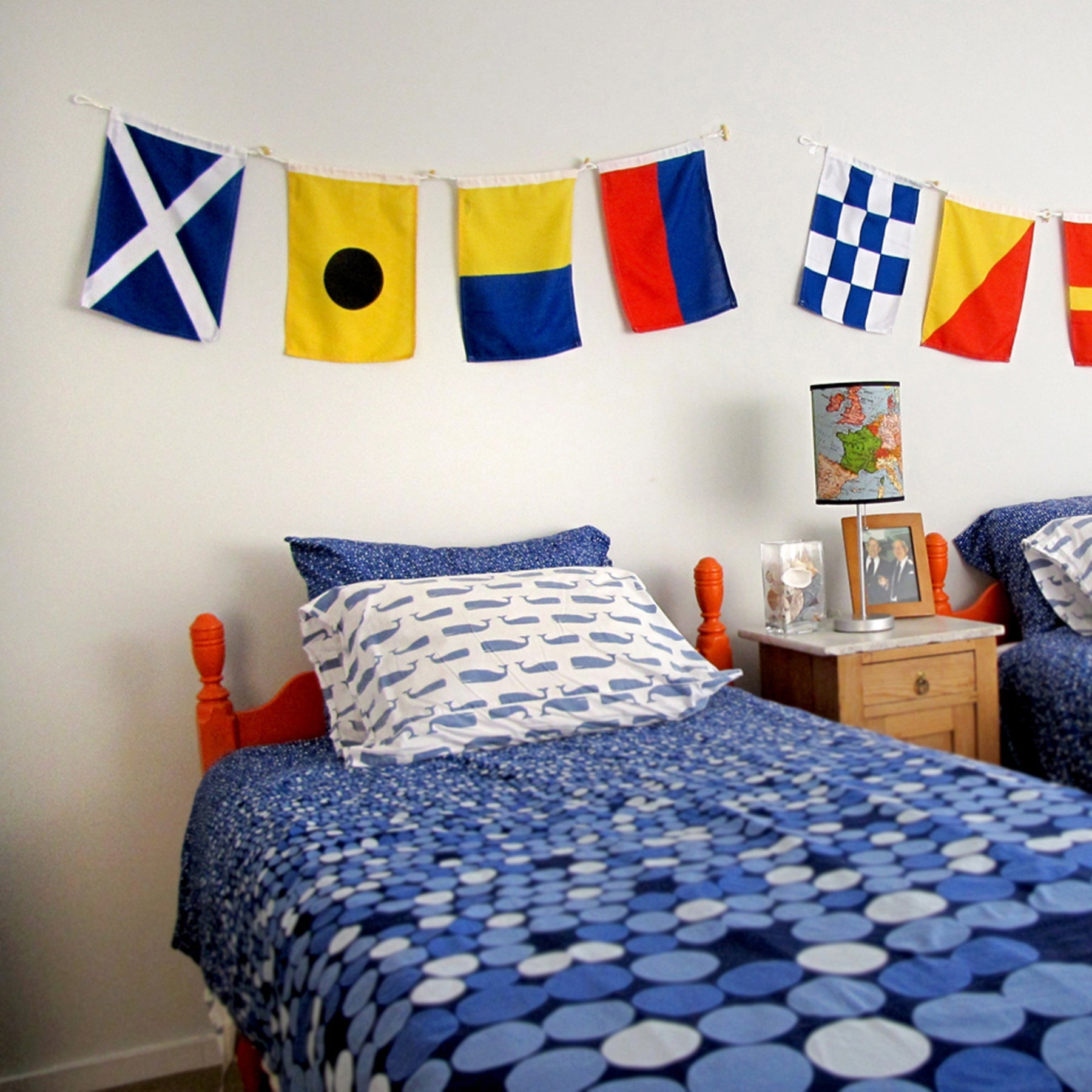 U (Uniform) Nautical Signal Flag – Traditional Maritime Code Flag