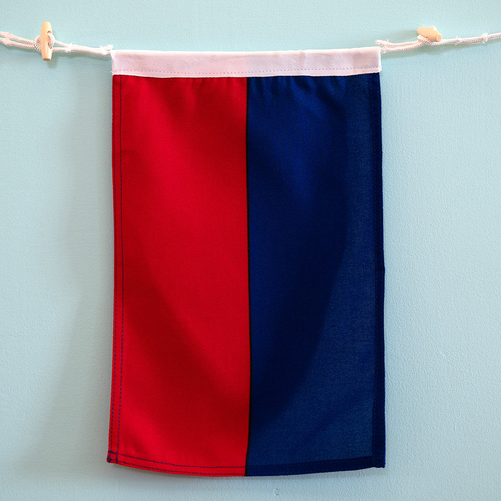 E (Echo) Nautical Signal Flag – Traditional Maritime Code Flag
