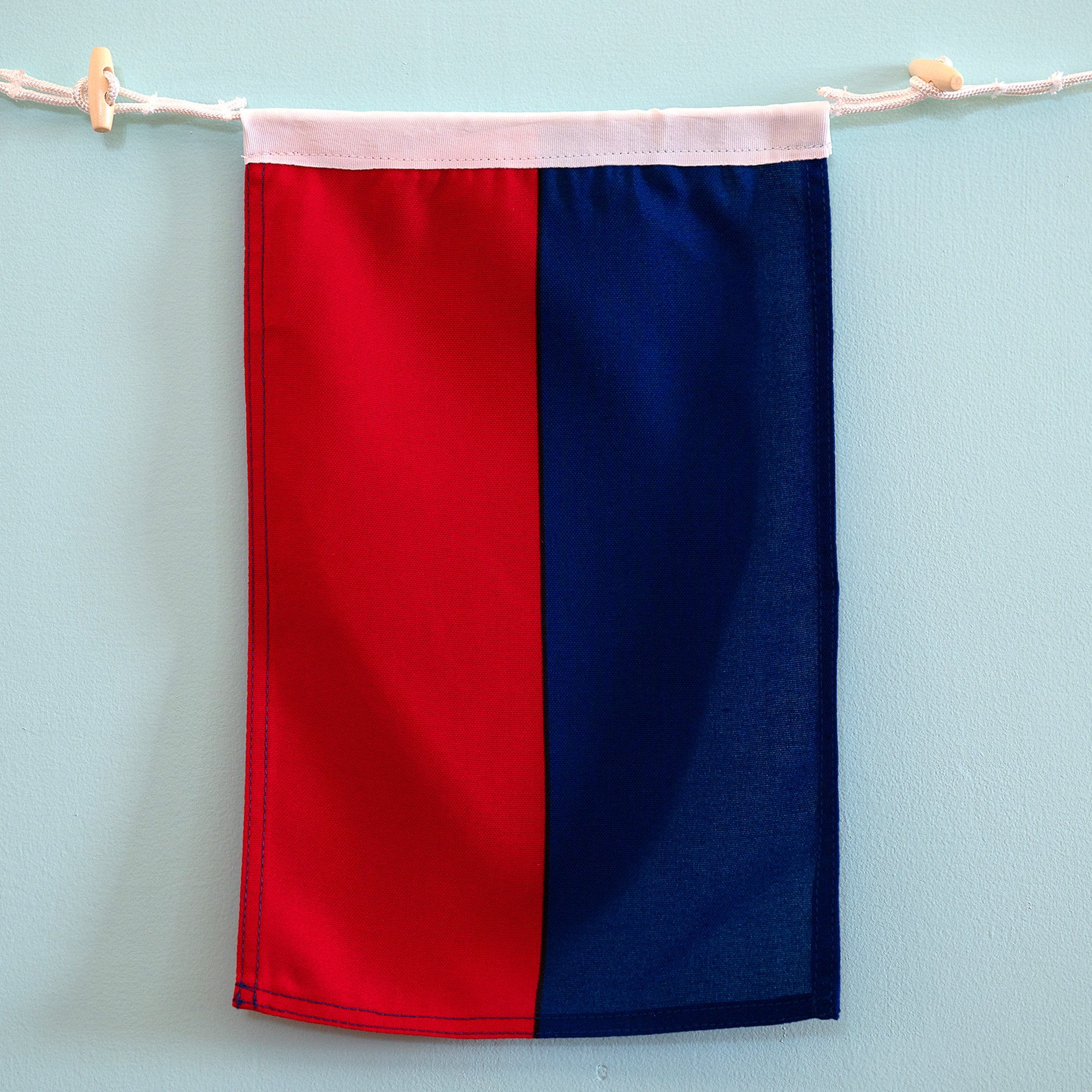 E (Echo) Nautical Signal Flag – Traditional Maritime Code Flag