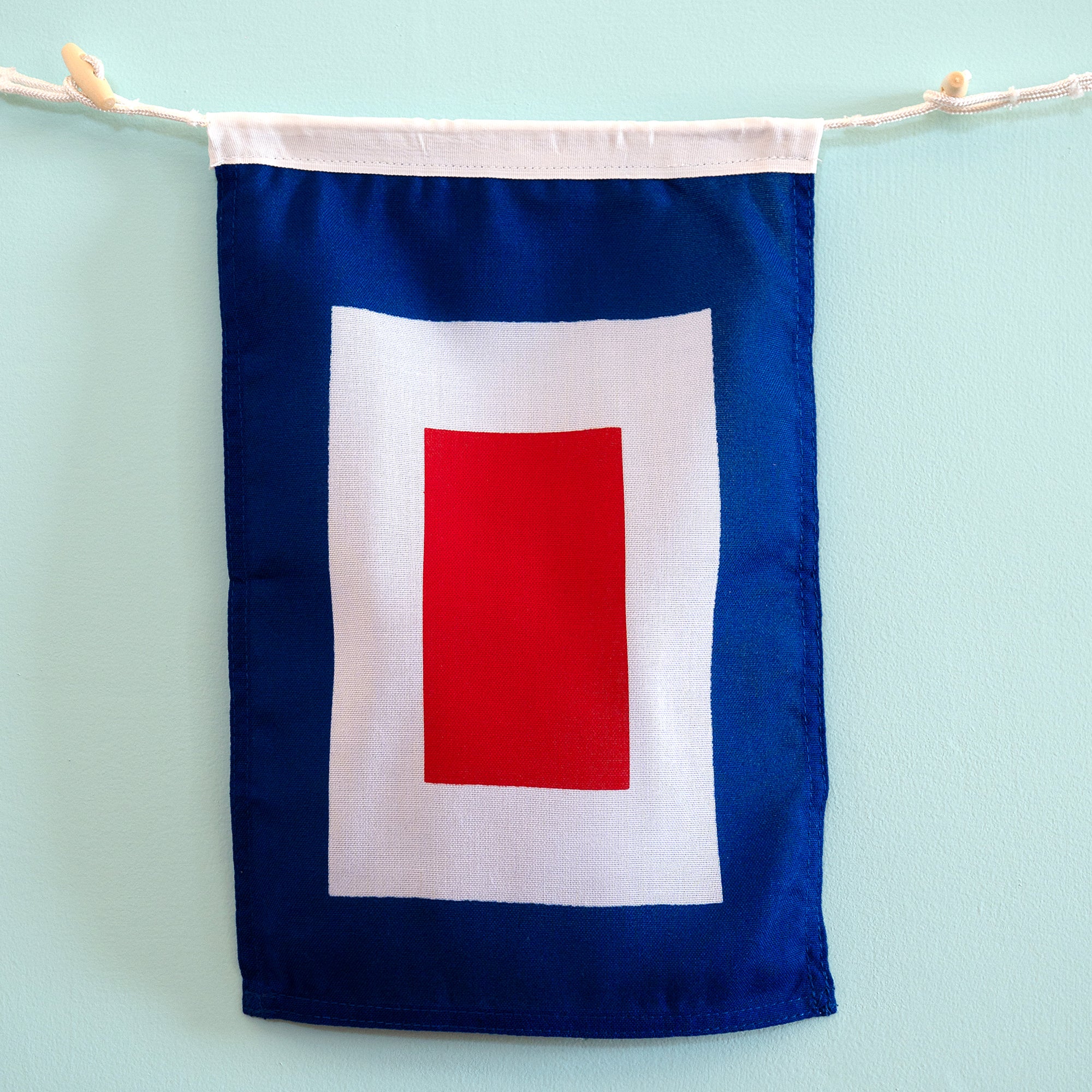 W (Whiskey) Nautical Signal Flag – Traditional Maritime Code Flag
