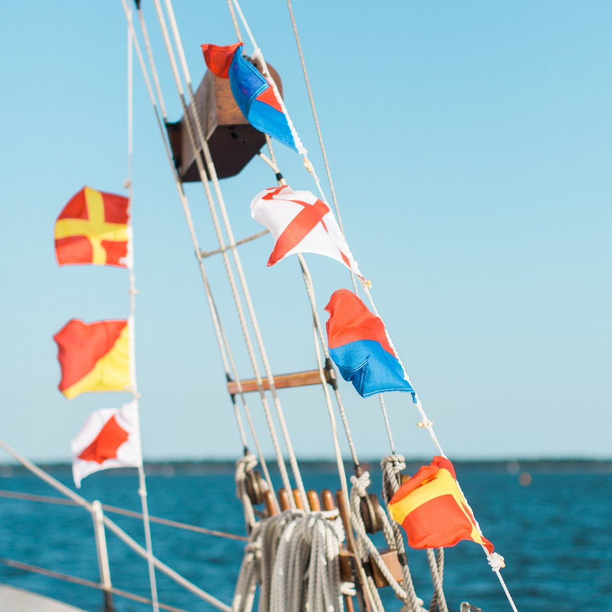 Nautical Signal Flag Complete Kit, With Bag (Set of flags) - Maritime Tribes USA